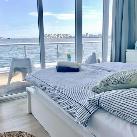 Yellow Submarine Comfortable Botel